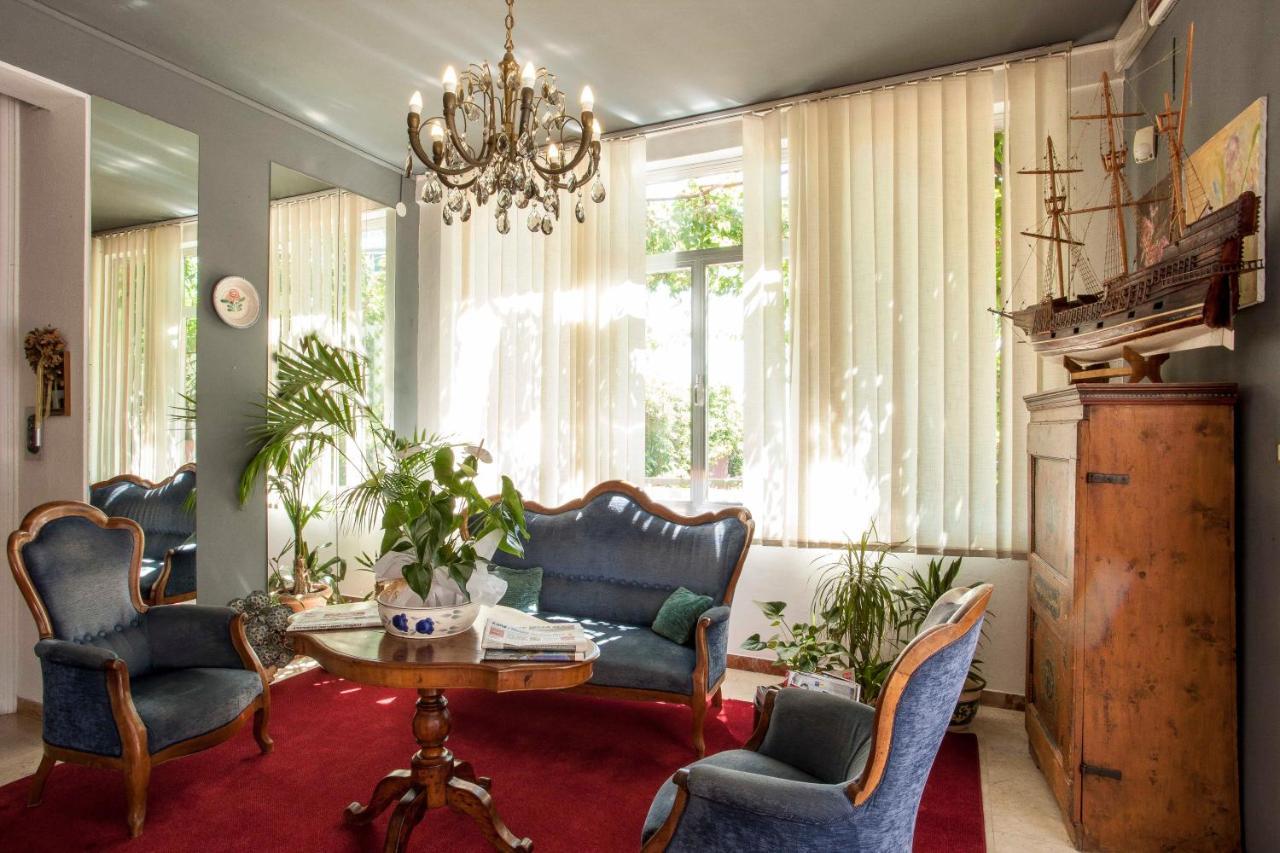 Giovanna Regina Hotel غابيتّشي ماري المظهر الخارجي الصورة