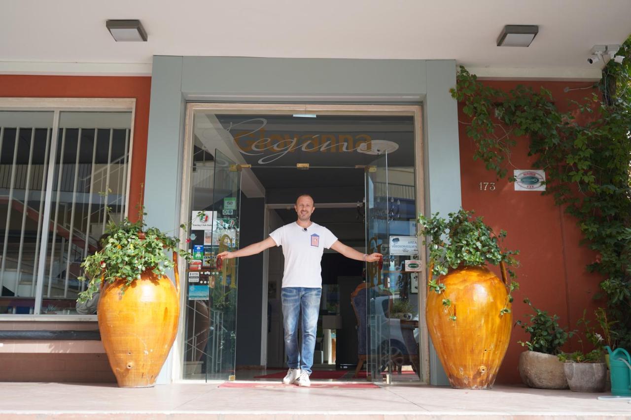 Giovanna Regina Hotel غابيتّشي ماري المظهر الخارجي الصورة